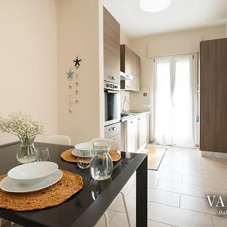 - Via Pisano 61 Valente Italian Appartamento