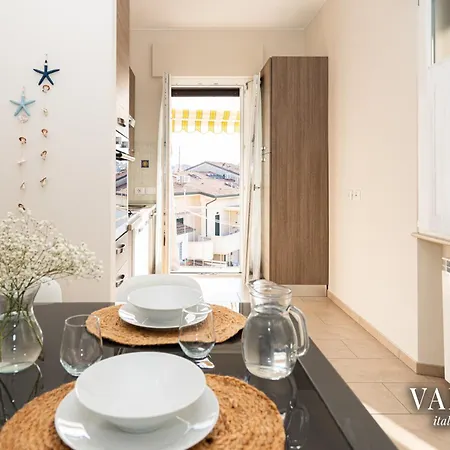 - Via Pisano 61 Valente Italian Appartamento