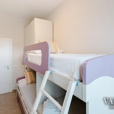 - Via Pisano 61 Valente Italian Appartamento